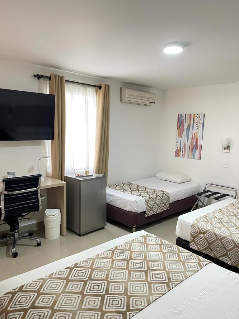 Hotel Juan Maria Тулуа Экстерьер фото