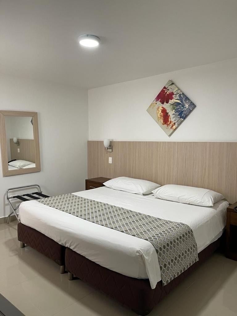 Hotel Juan Maria Тулуа Экстерьер фото